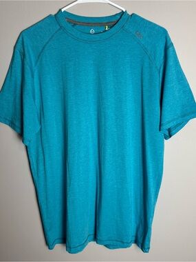 NWT Tasc Light Blue Men’s Short Sleeve T Shirt Size Medium